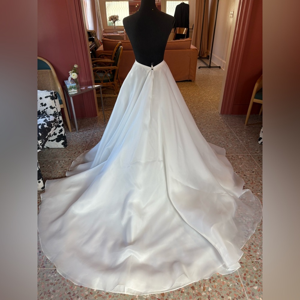 Mary Kate Overskirt- Innocentia - Picture 3 of 3
